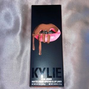 Kylie Jenner lip kit